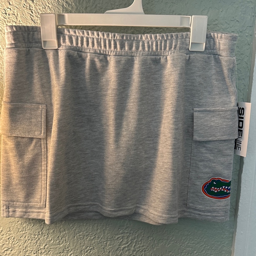 SIDELINE APPAREL GATORS SKORT